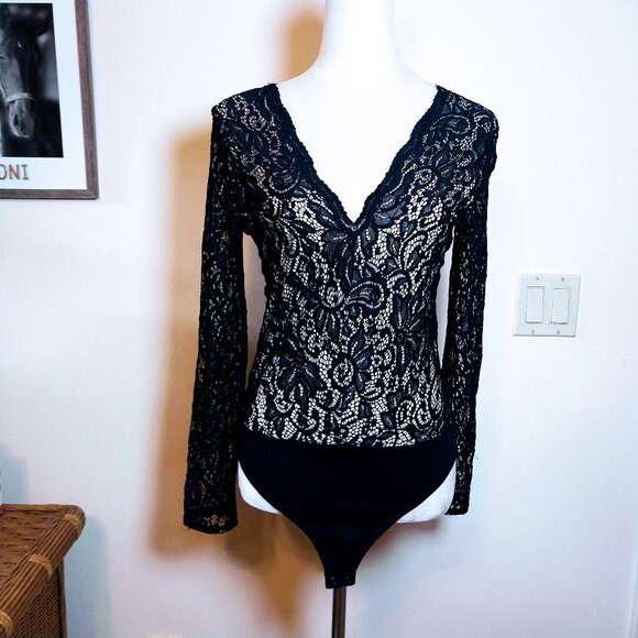 EXPRESS SIZE M LONG SLEEVE BLACK EMBROIDERED LACE BODYSUIT - Picture 6 of 11